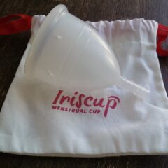 Duurzaam menstrueren met Iriscup